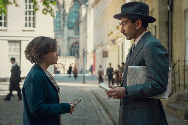 A Seven Dials Street Scene : A Puzzle